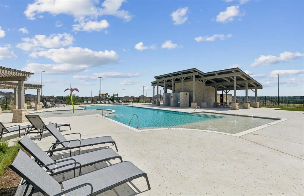 3120 Cliffside Drive