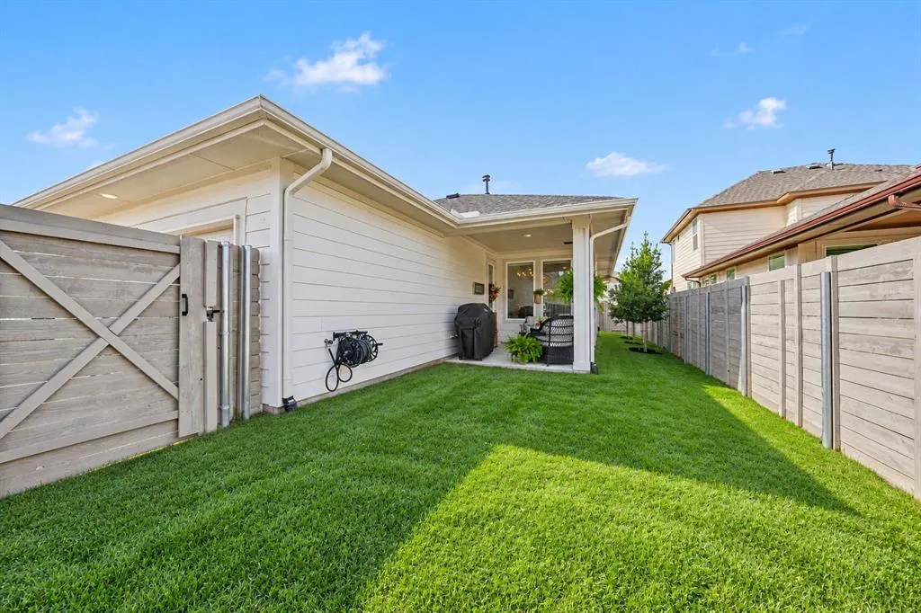 3104 Lenten Rose Lane