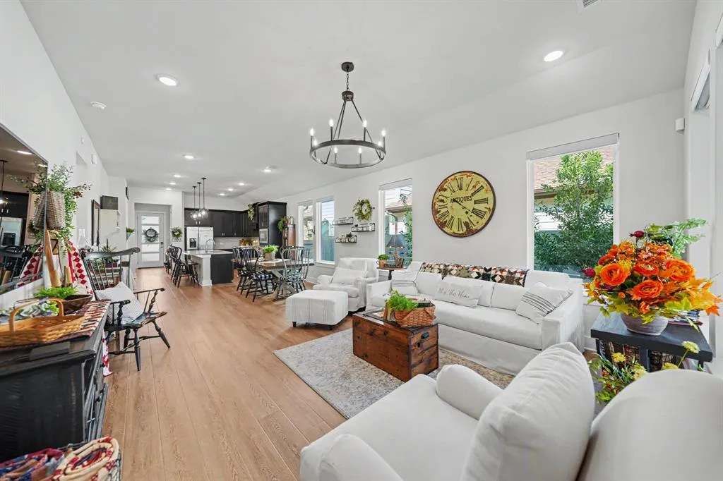 3104 Lenten Rose Lane