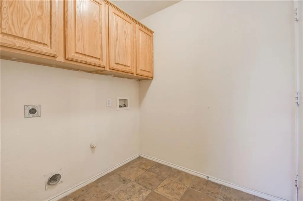 1302 Heather Brook Drive