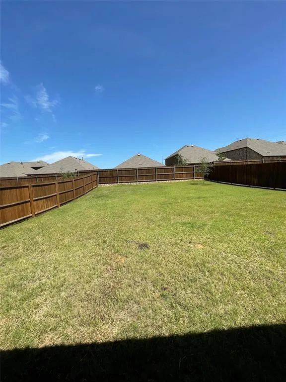9901 Autumn Leaves Lane