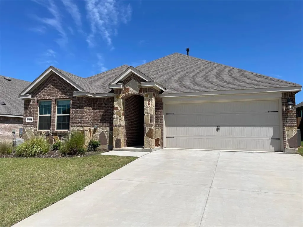 9901 Autumn Leaves Lane
