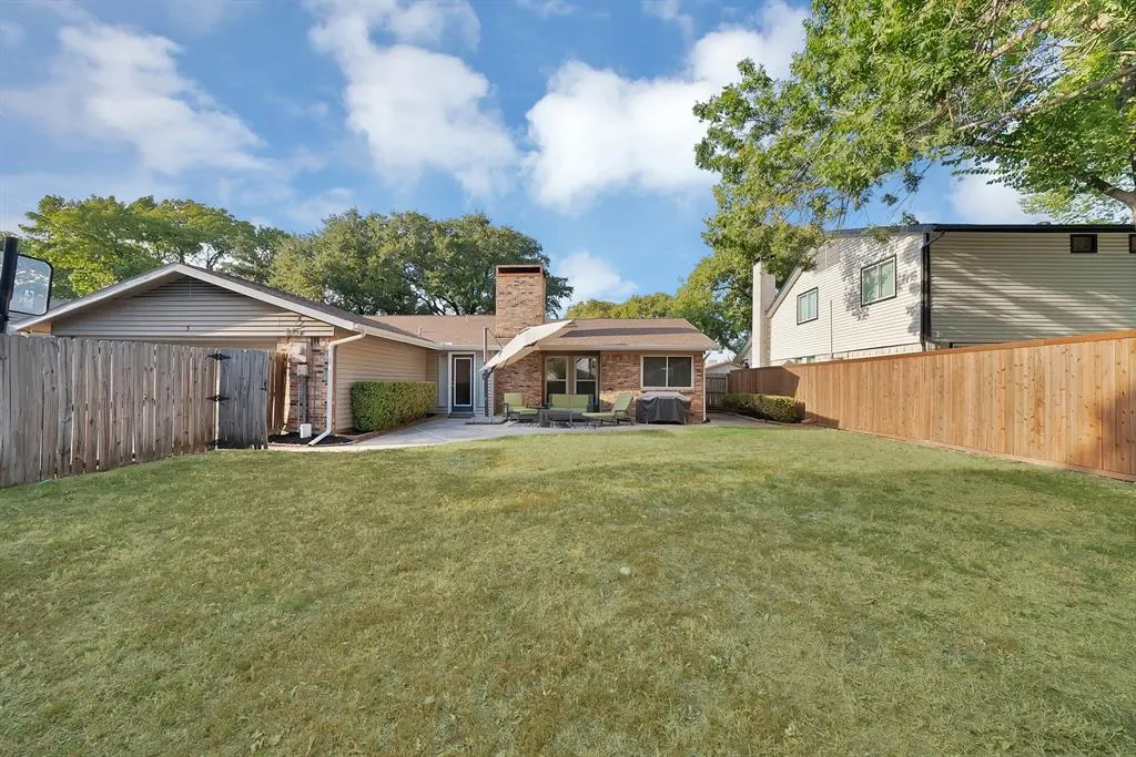5 Merrie Circle