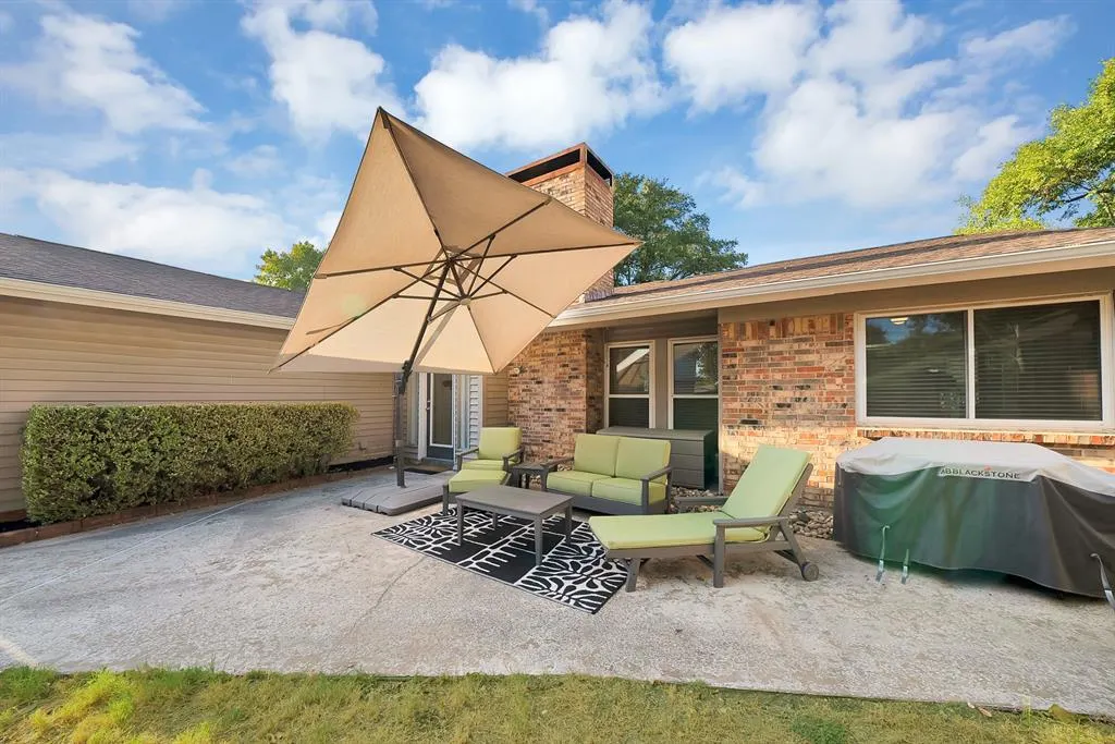 5 Merrie Circle