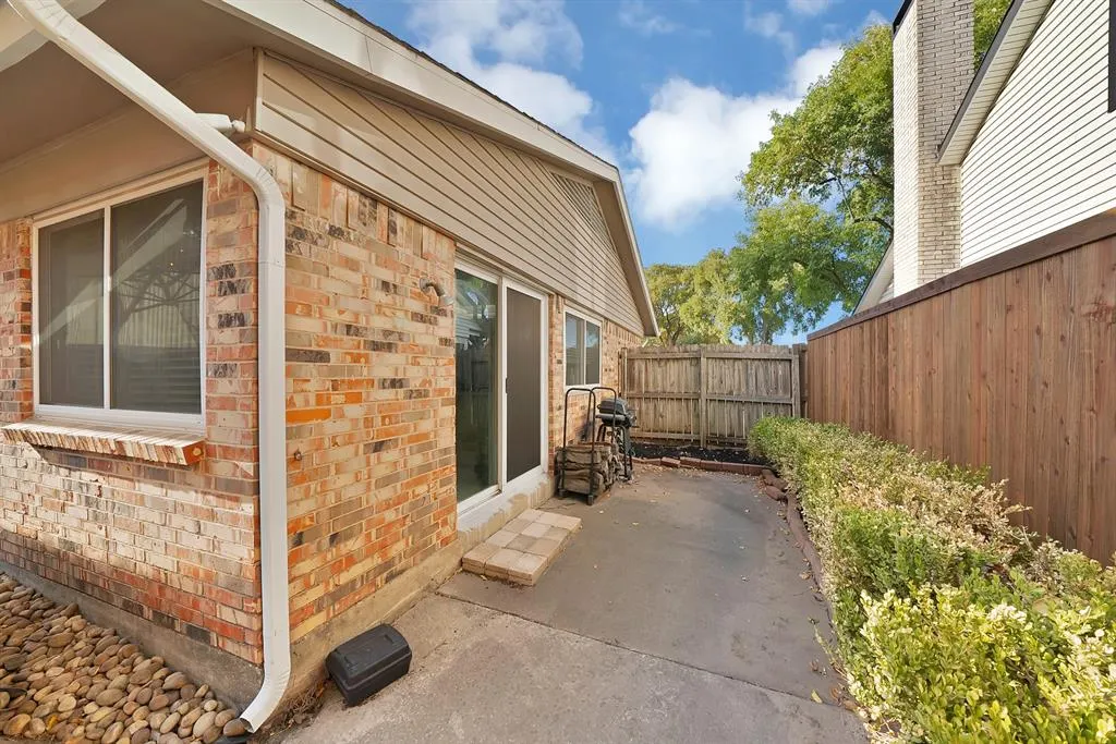 5 Merrie Circle