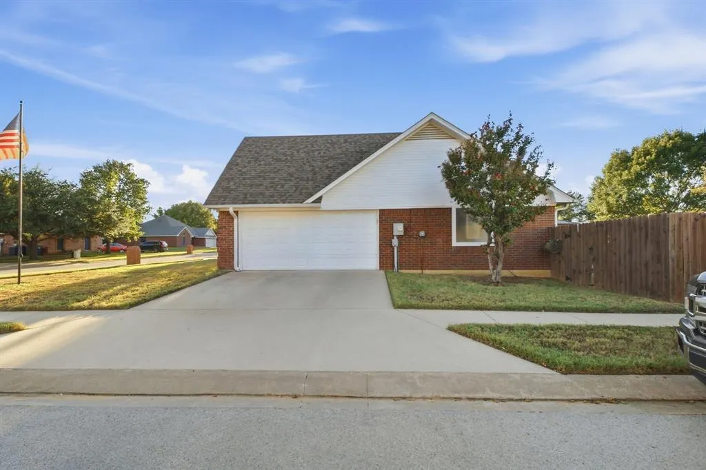 506 Amy Jo Circle
