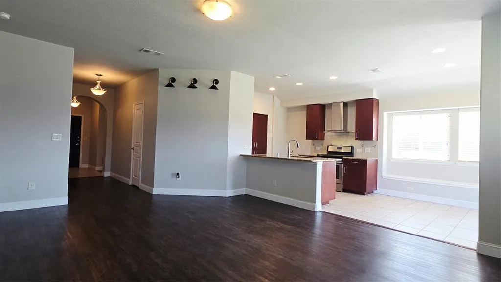 103 Bankhurst Drive