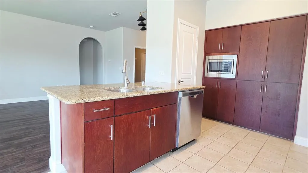 103 Bankhurst Drive