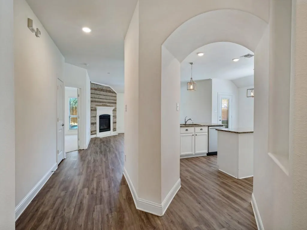 4501 Lakeview Drive