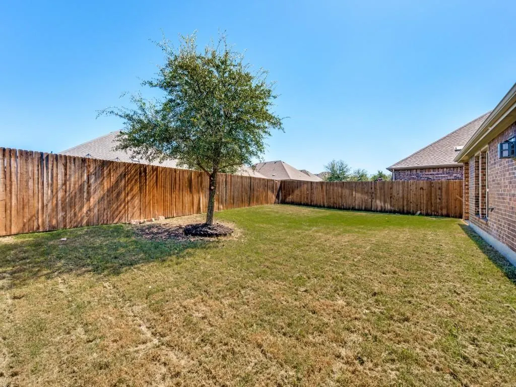 4501 Lakeview Drive