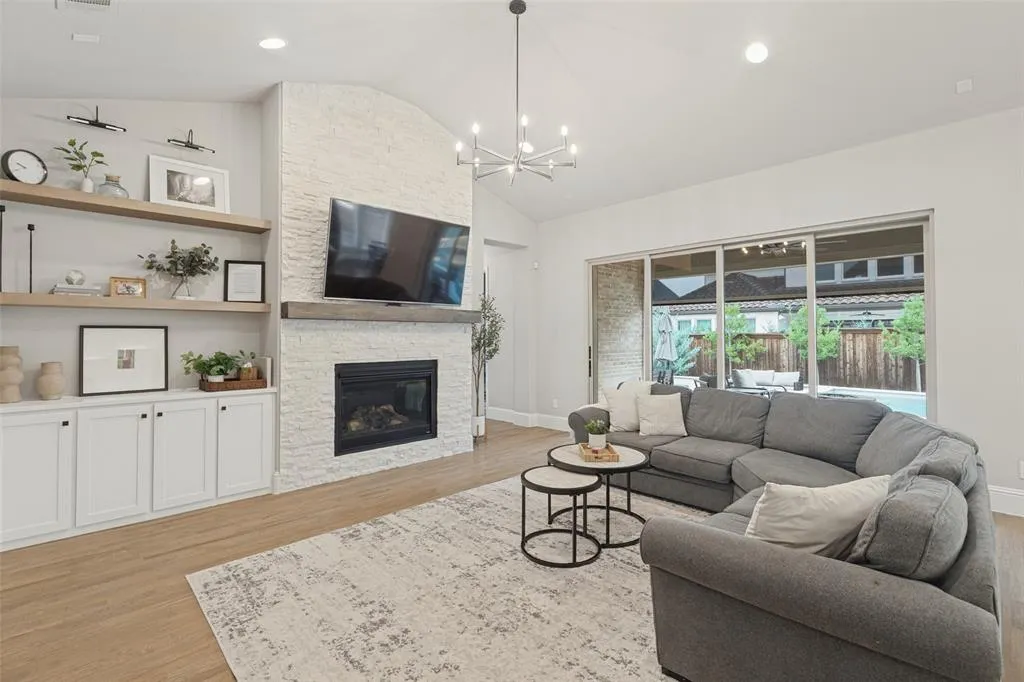 2180 Ivywood Lane