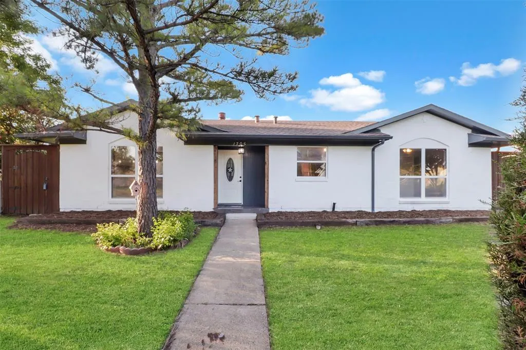 1705 Japonica Lane
