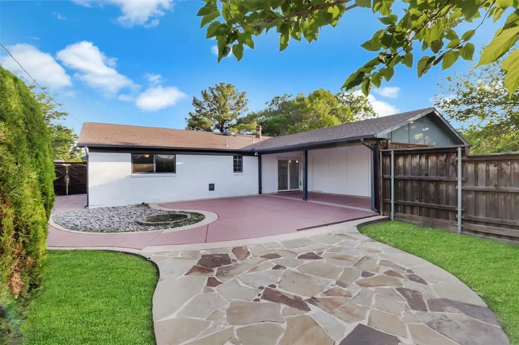 1705 Japonica Lane