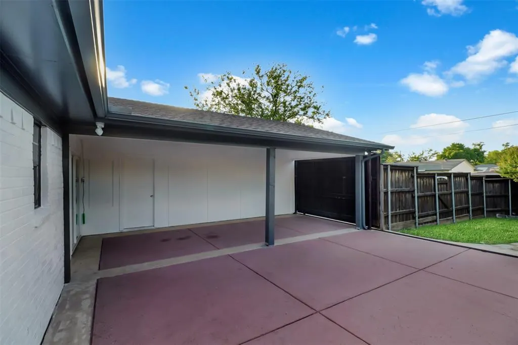 1705 Japonica Lane