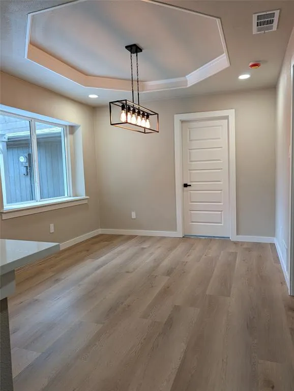 2404 Glen Forest Lane