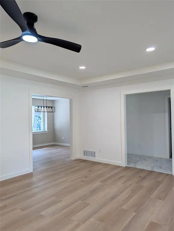 2404 Glen Forest Lane