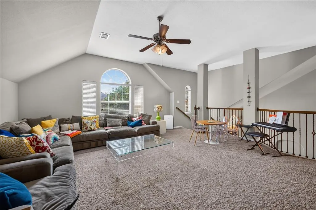 2409 Lakebend Drive