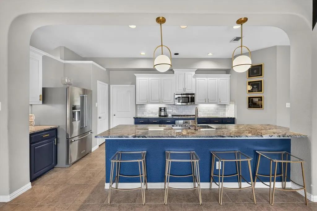 2409 Lakebend Drive