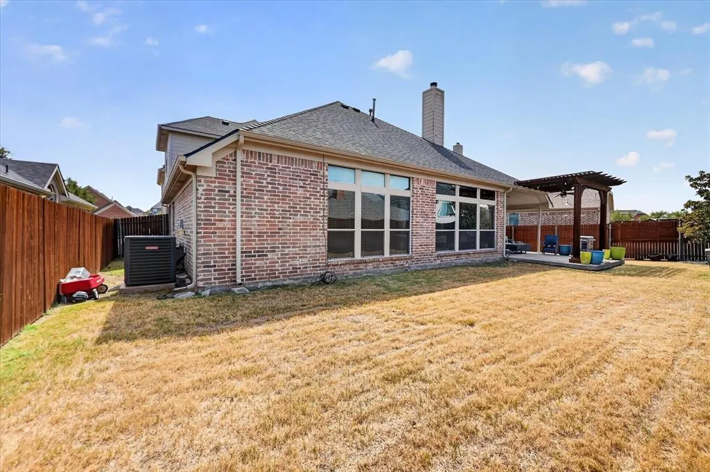 2409 Lakebend Drive