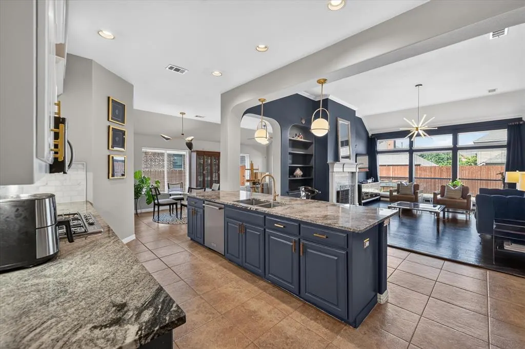 2409 Lakebend Drive