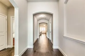 2017 Long Park Avenue