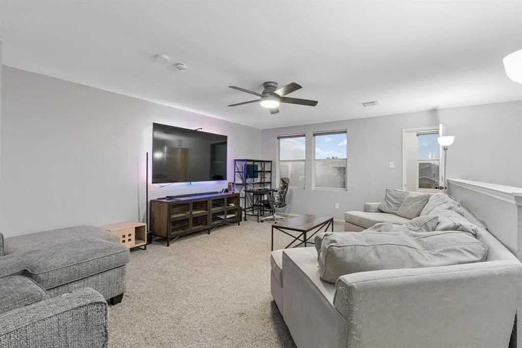 2612 Horizon Way