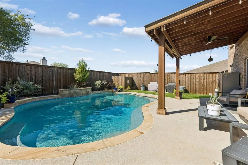 2612 Horizon Way