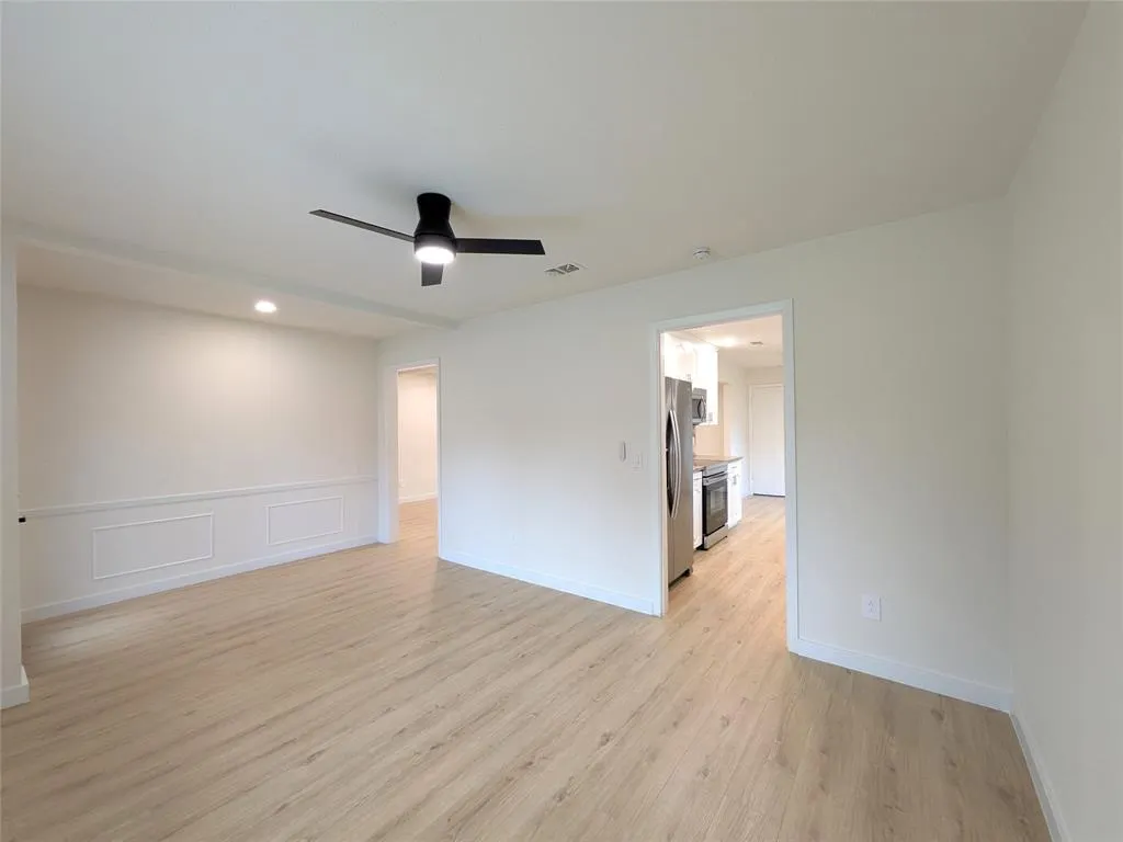 1400 Oakhill Drive