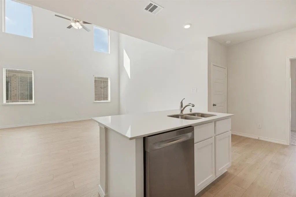 2529 Fairweather Drive