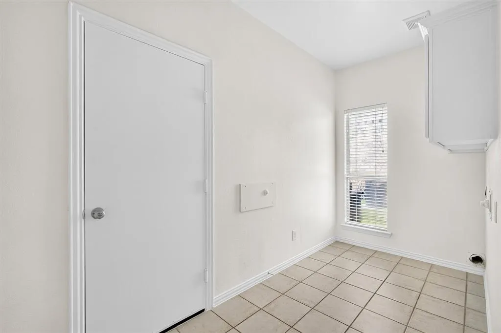 8005 Strecker Lane