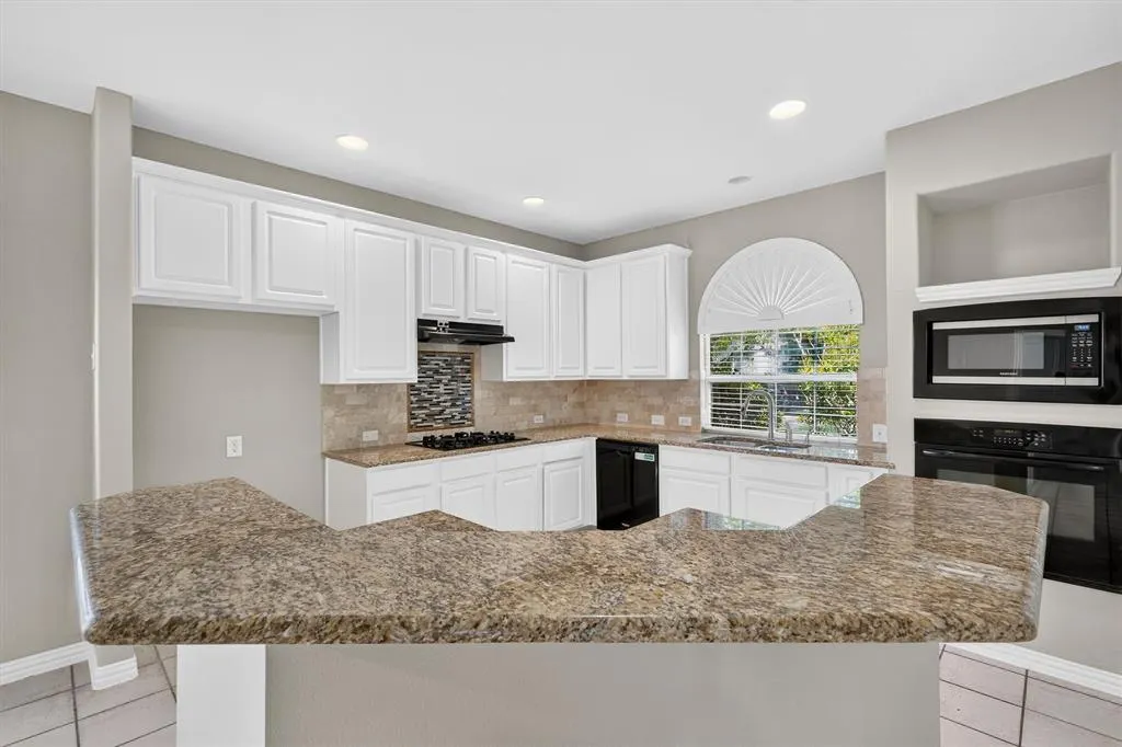 8005 Strecker Lane
