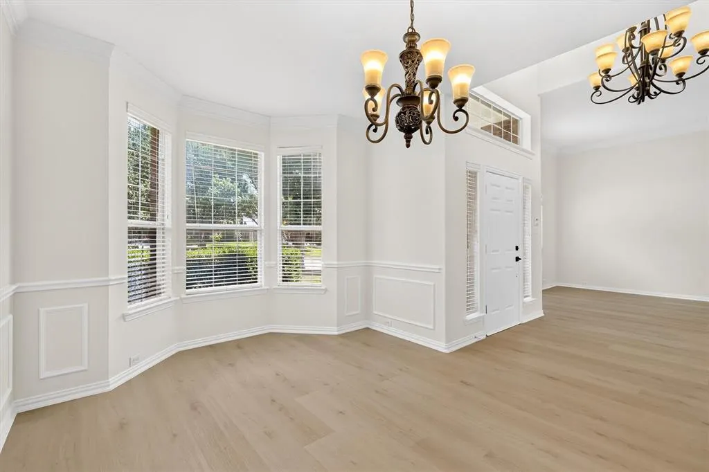 8005 Strecker Lane