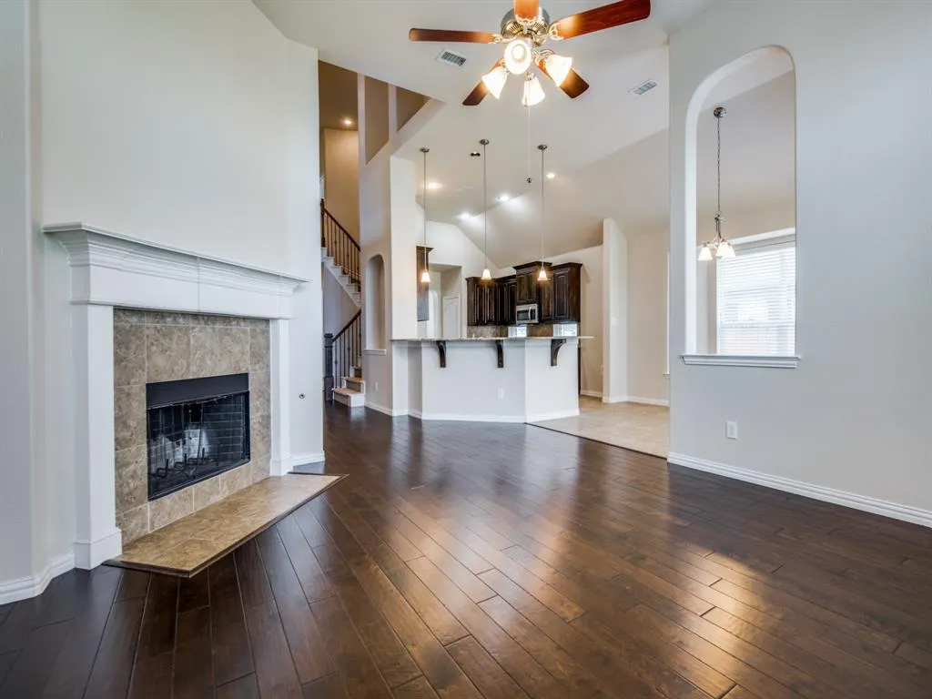 2405 Playa Del Mar Drive