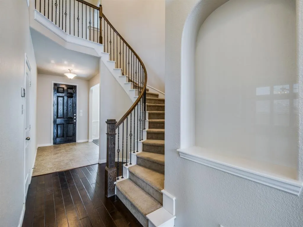 2405 Playa Del Mar Drive