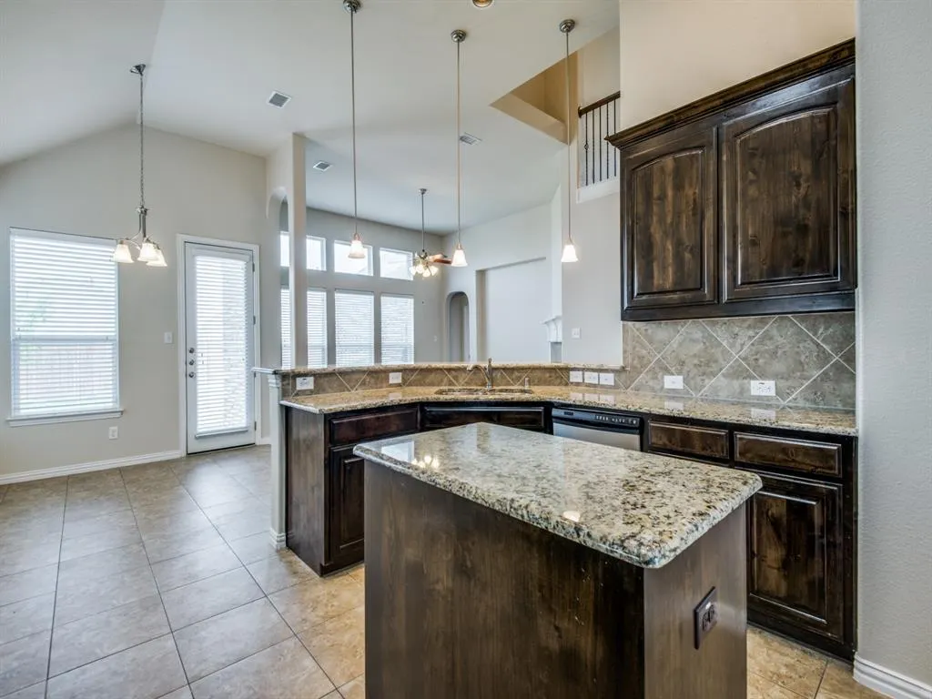 2405 Playa Del Mar Drive