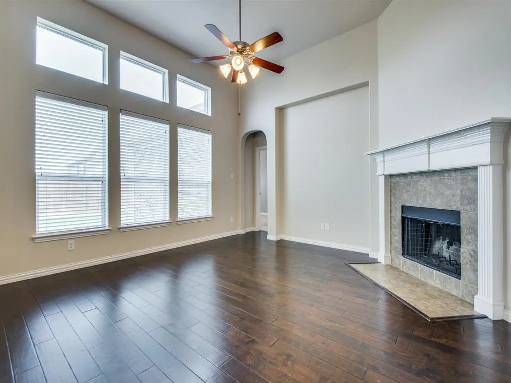 2405 Playa Del Mar Drive