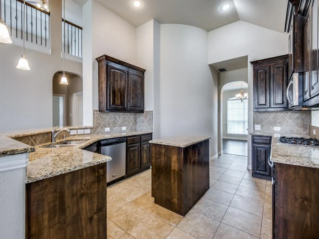 2405 Playa Del Mar Drive