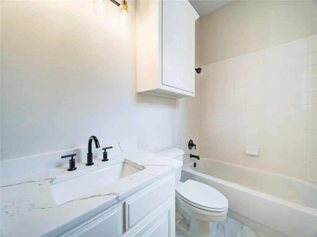 5143 Stillwater Trail