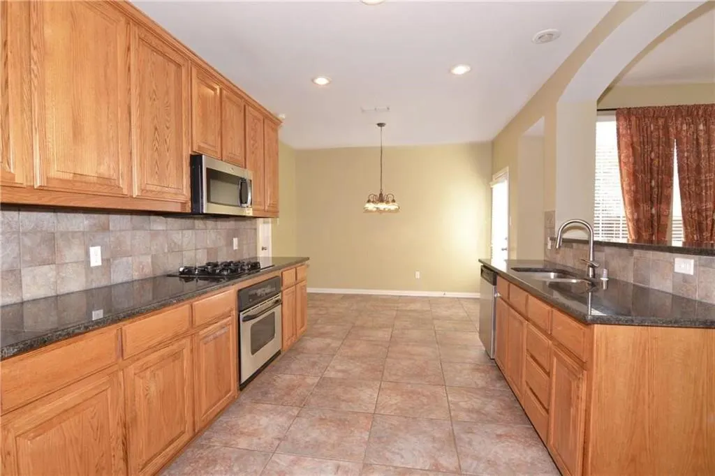 6386 Shadywood Drive
