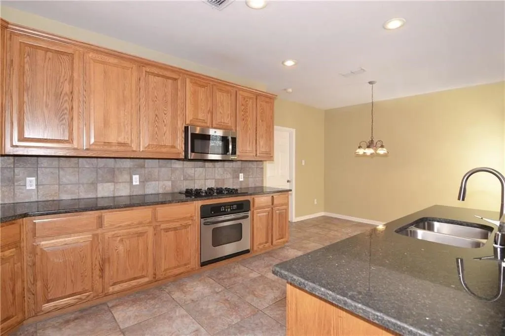 6386 Shadywood Drive