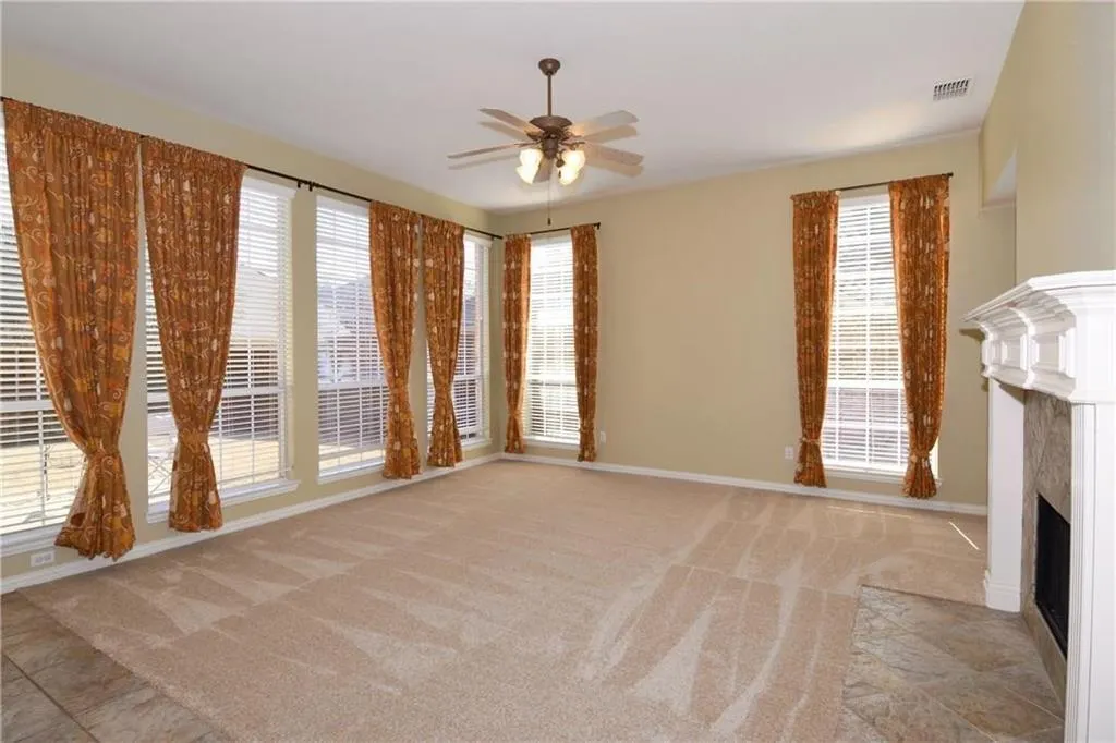 6386 Shadywood Drive