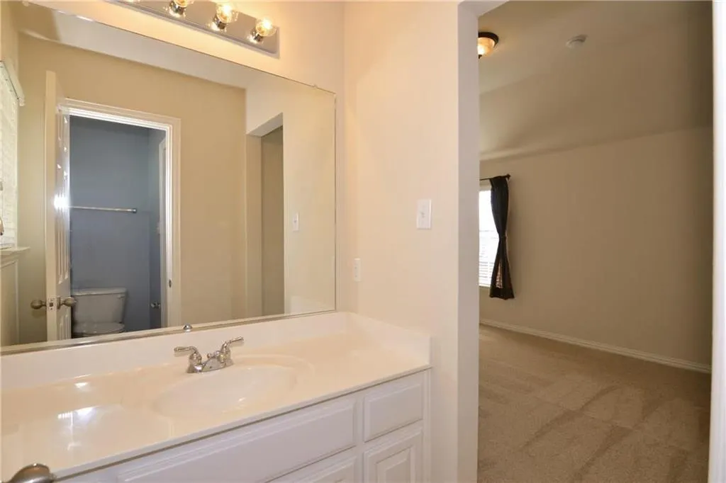 6386 Shadywood Drive