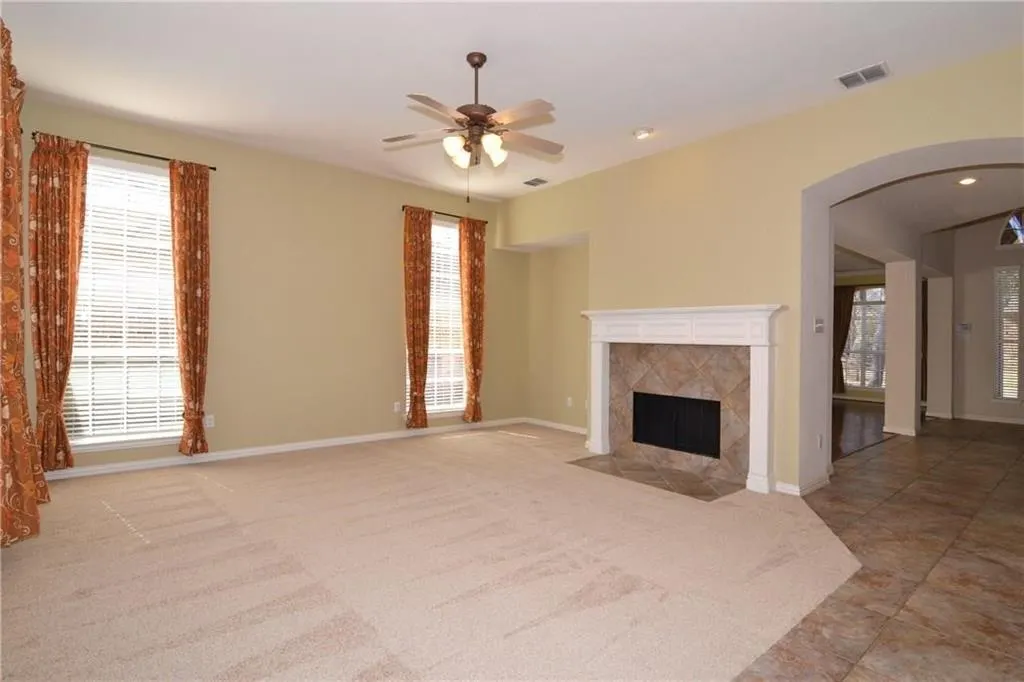 6386 Shadywood Drive