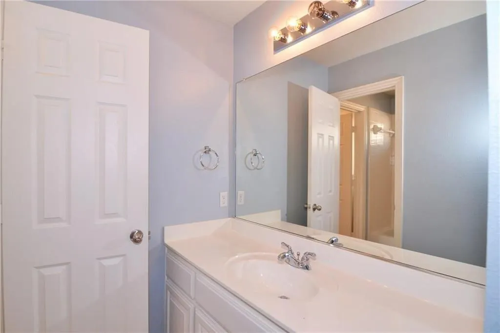 6386 Shadywood Drive