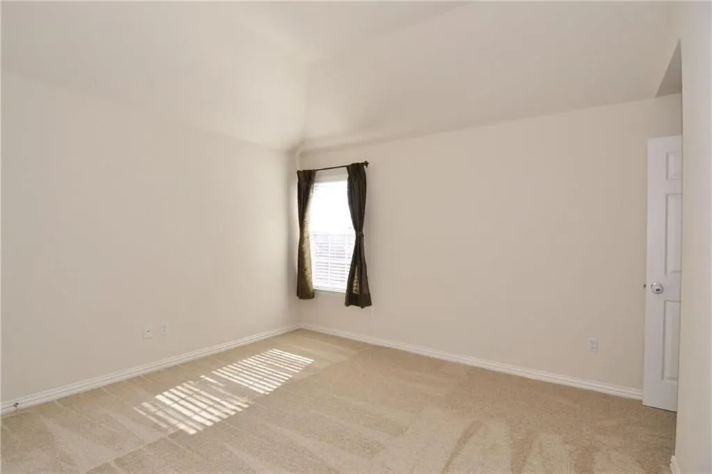6386 Shadywood Drive