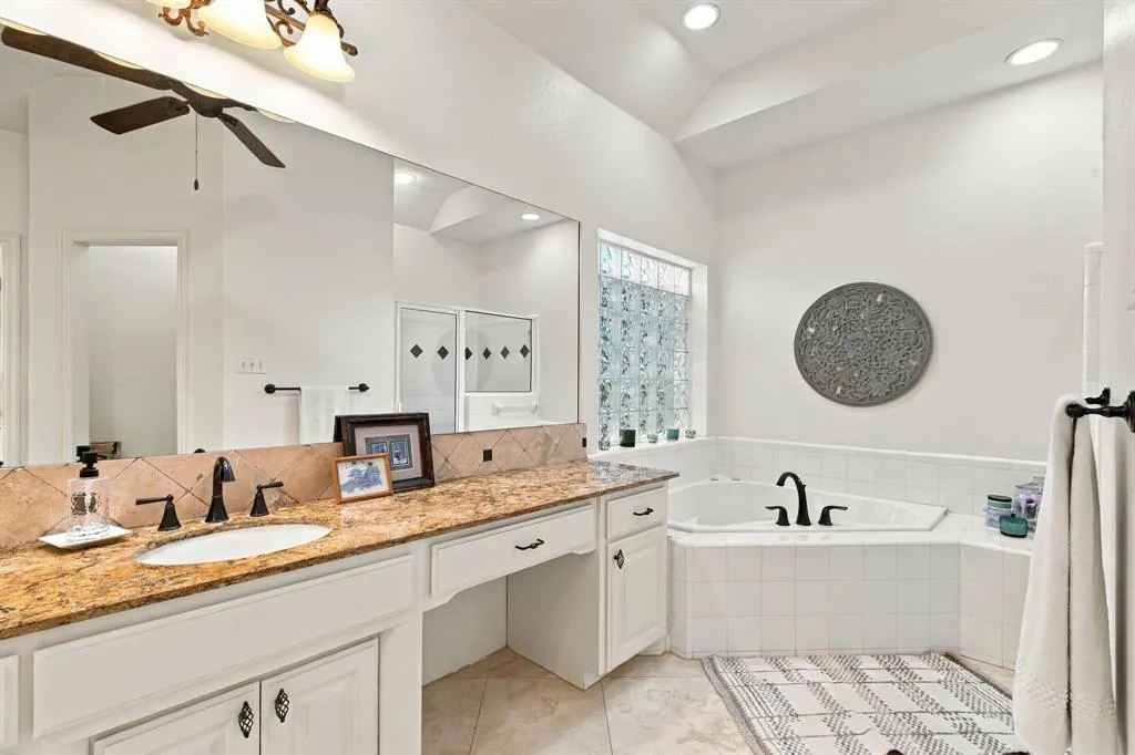 359 Leeward Circle