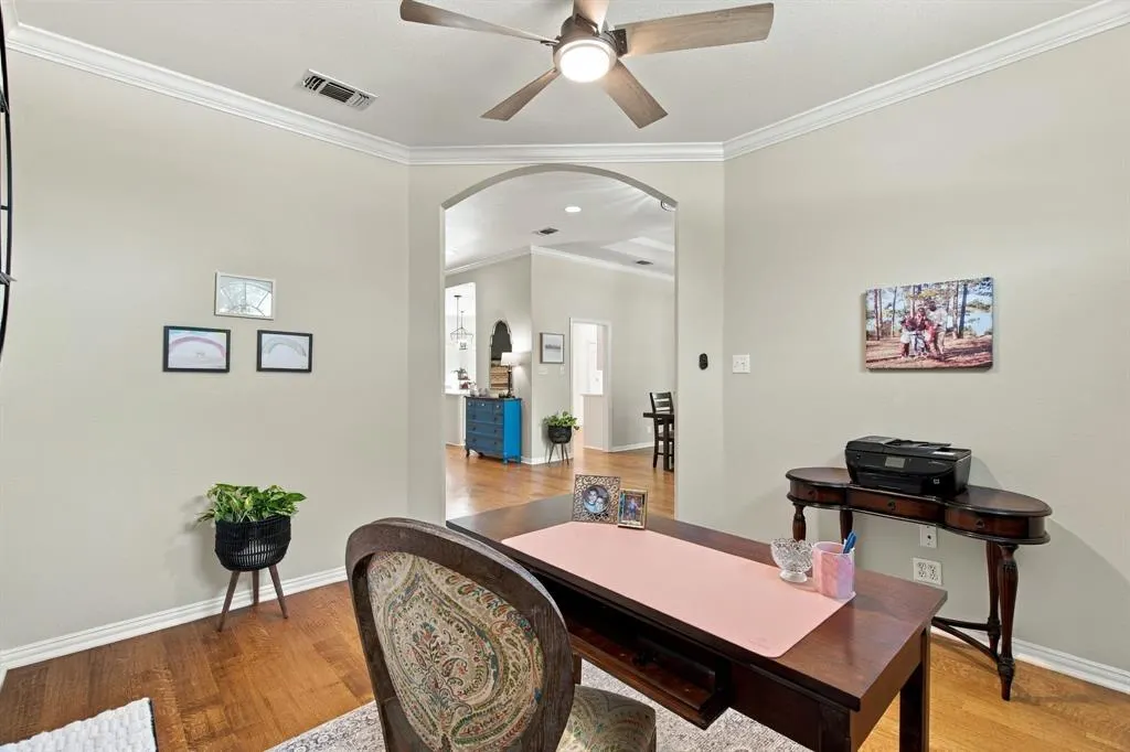 359 Leeward Circle