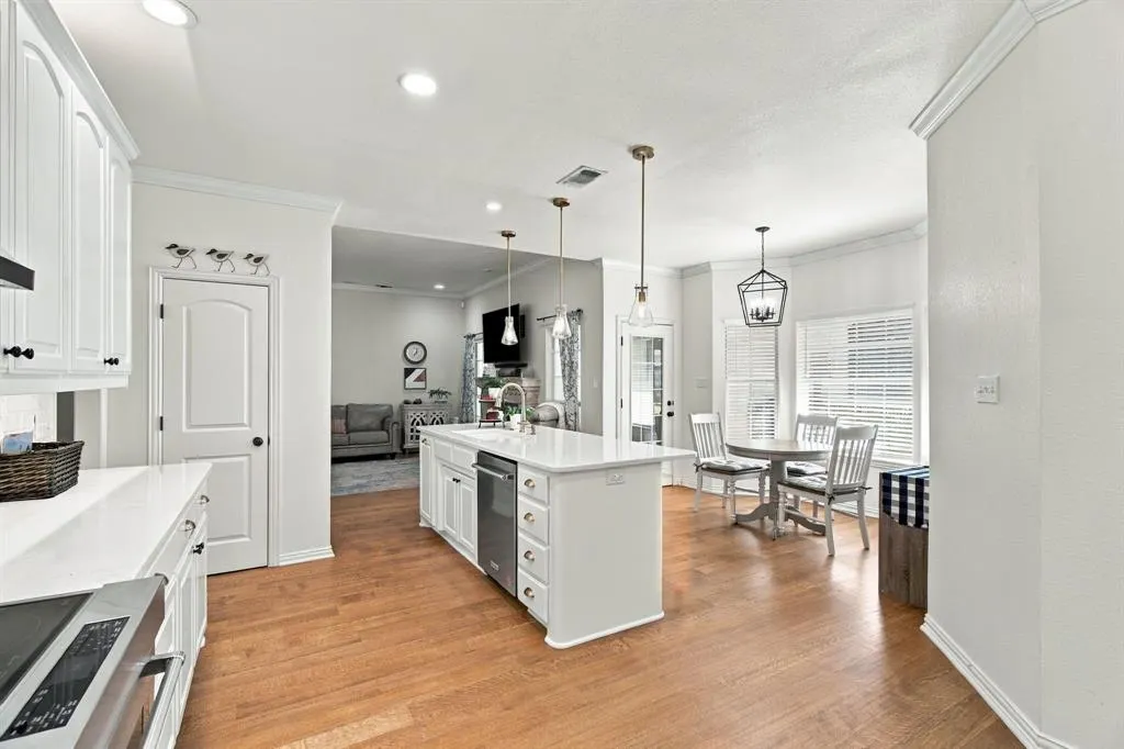 359 Leeward Circle