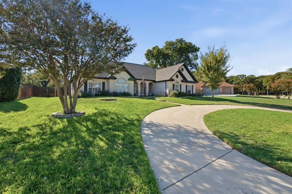 359 Leeward Circle