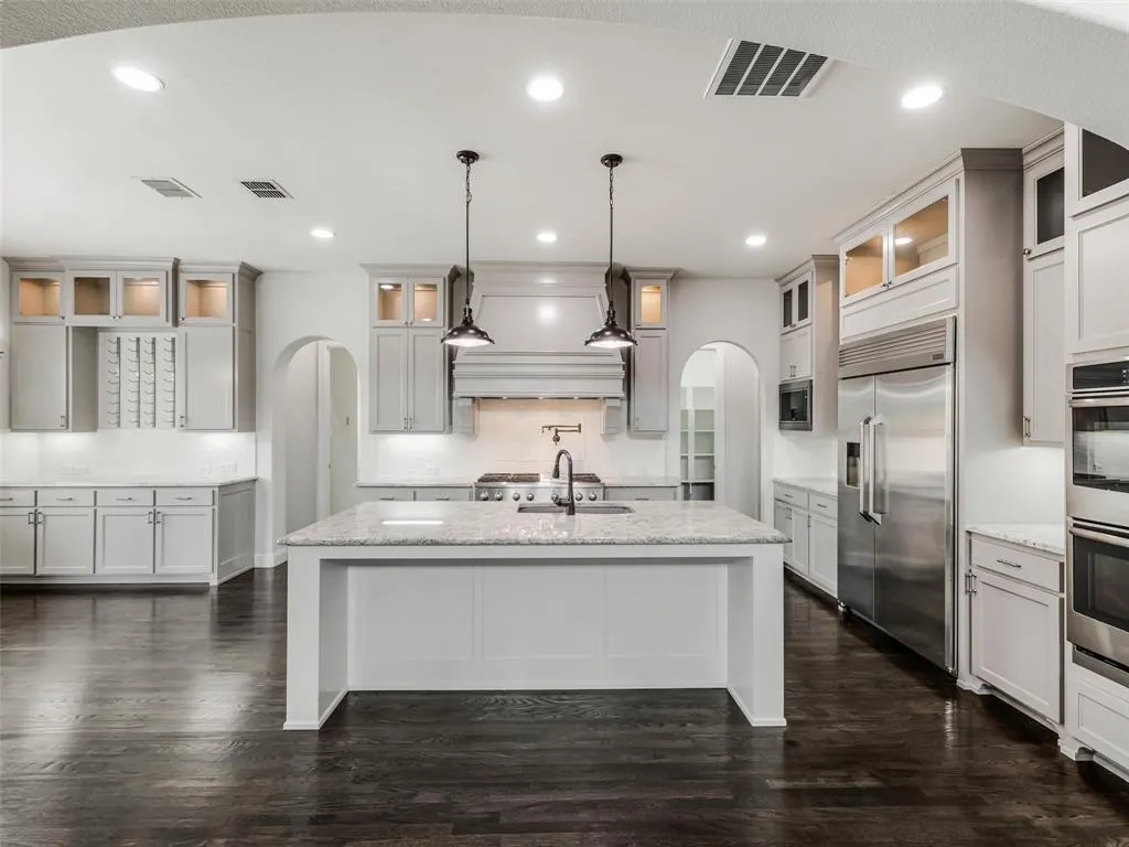 12921 Railhead Court